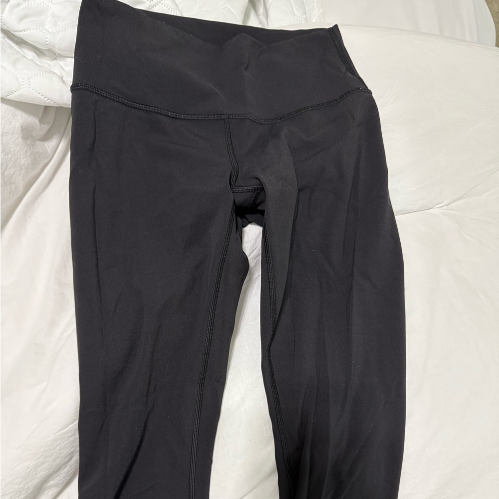 Black Lulu Align leggings